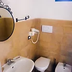Casale Degli Angeli לינה וארוחת בוקר 3*
